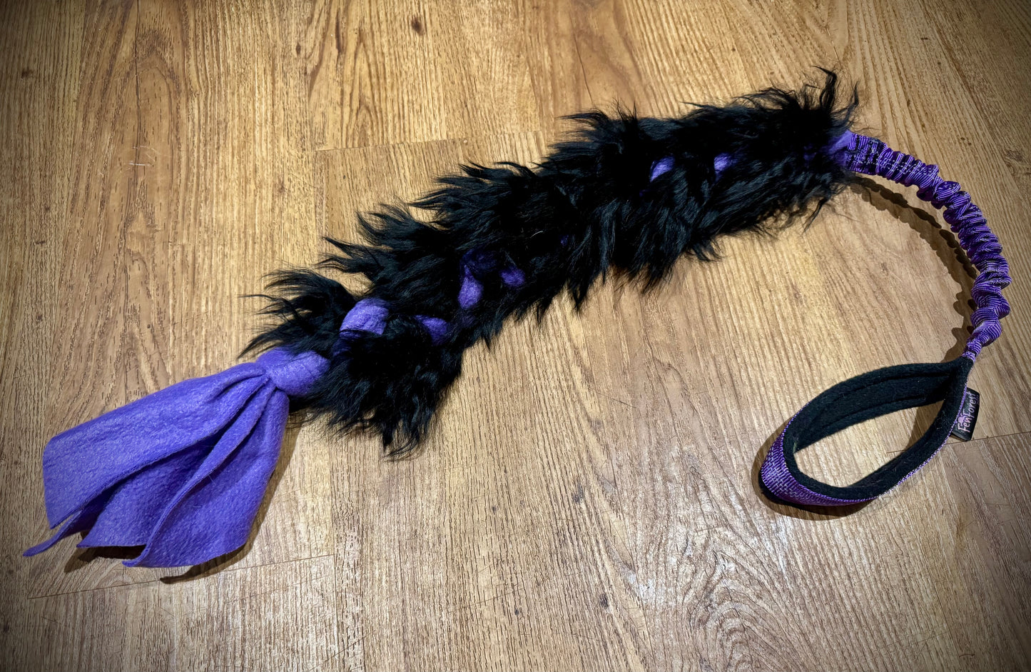 Sheepskin & polar fleece plait bungee