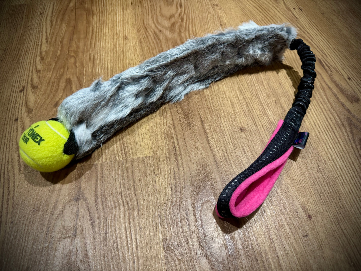 Rabbit paddle & tennis ball (pink handle)